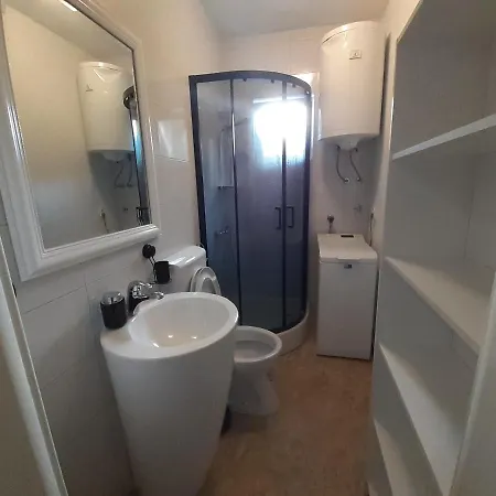 Maria سوبيتار